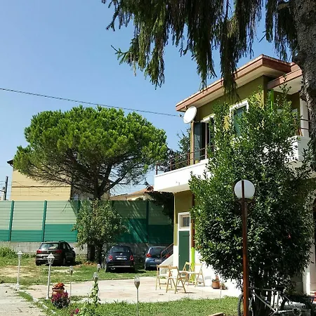 Alojamento de Acomodação e Pequeno-almoço Venice Garden 5*